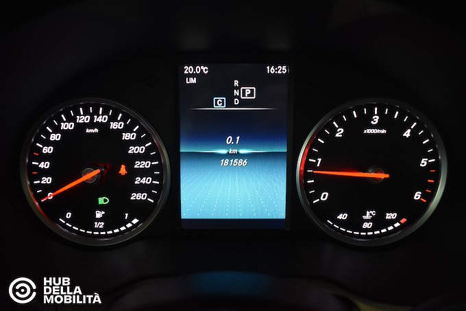 MERCEDES-BENZ GLC 200 d 4Matic Sport